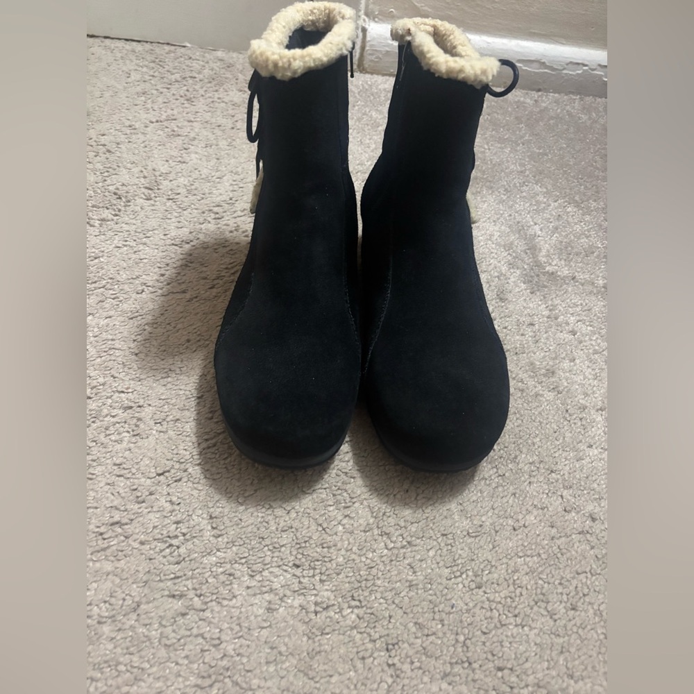 Clarks Bendables Black Suede Boots Women Shearling Trim 8 W - Picture 15 of 16
